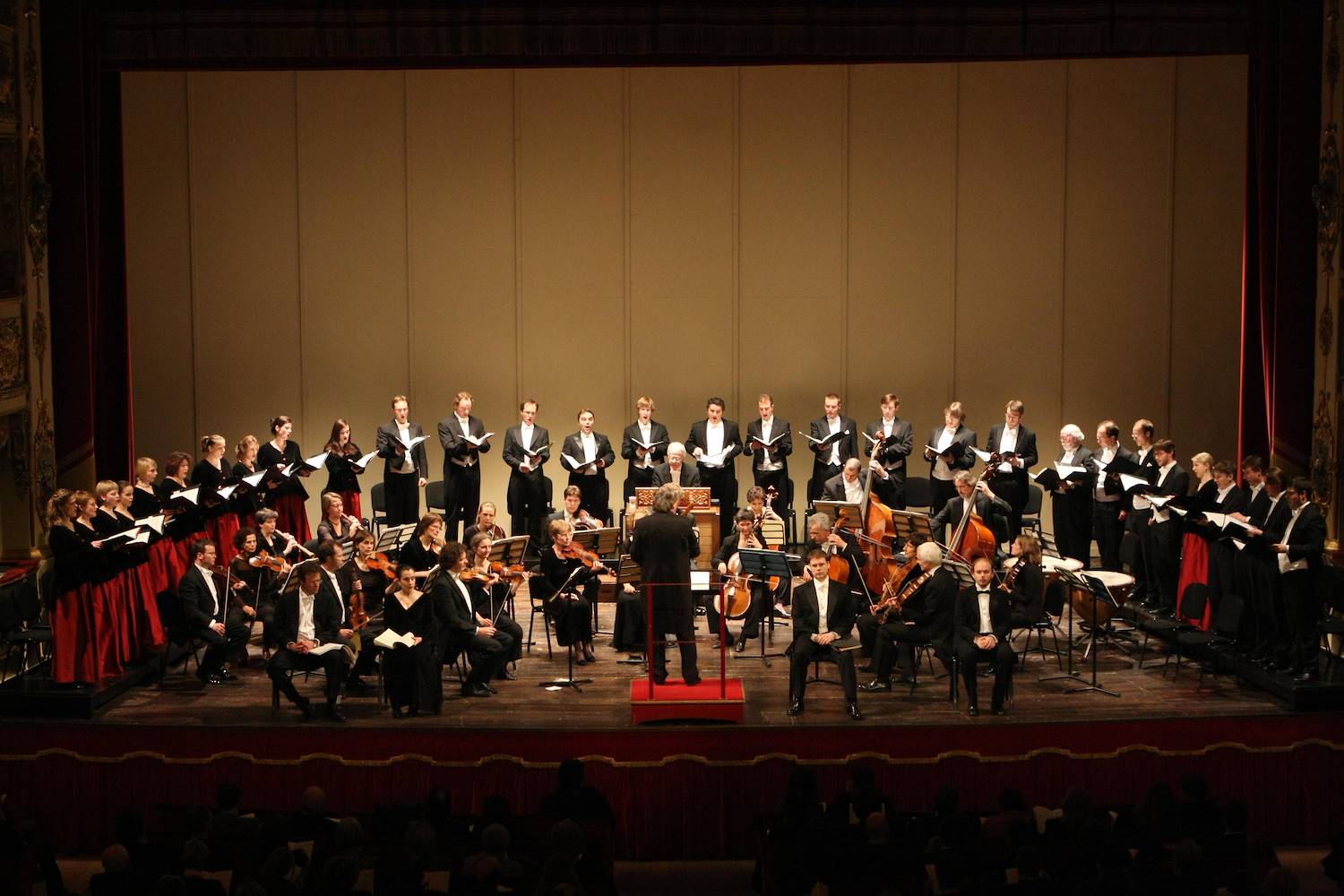 MANTOVA CELEBRA BEETHOVEN