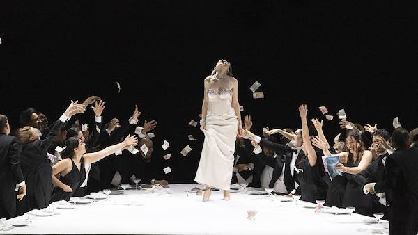 LA TRAVIATA