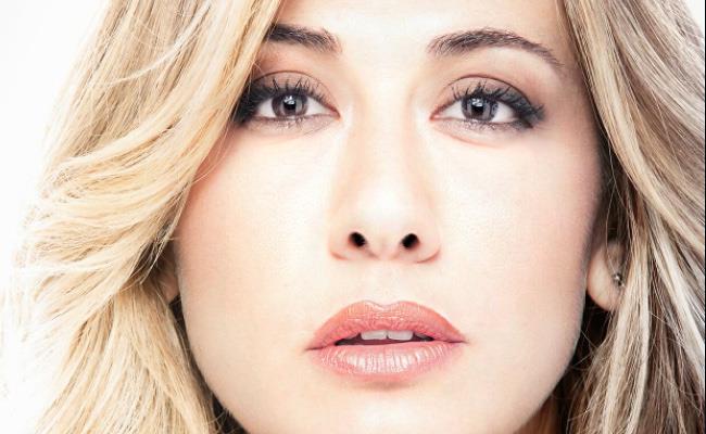 VIRGINIA RAFFAELE in PERFORMANCE